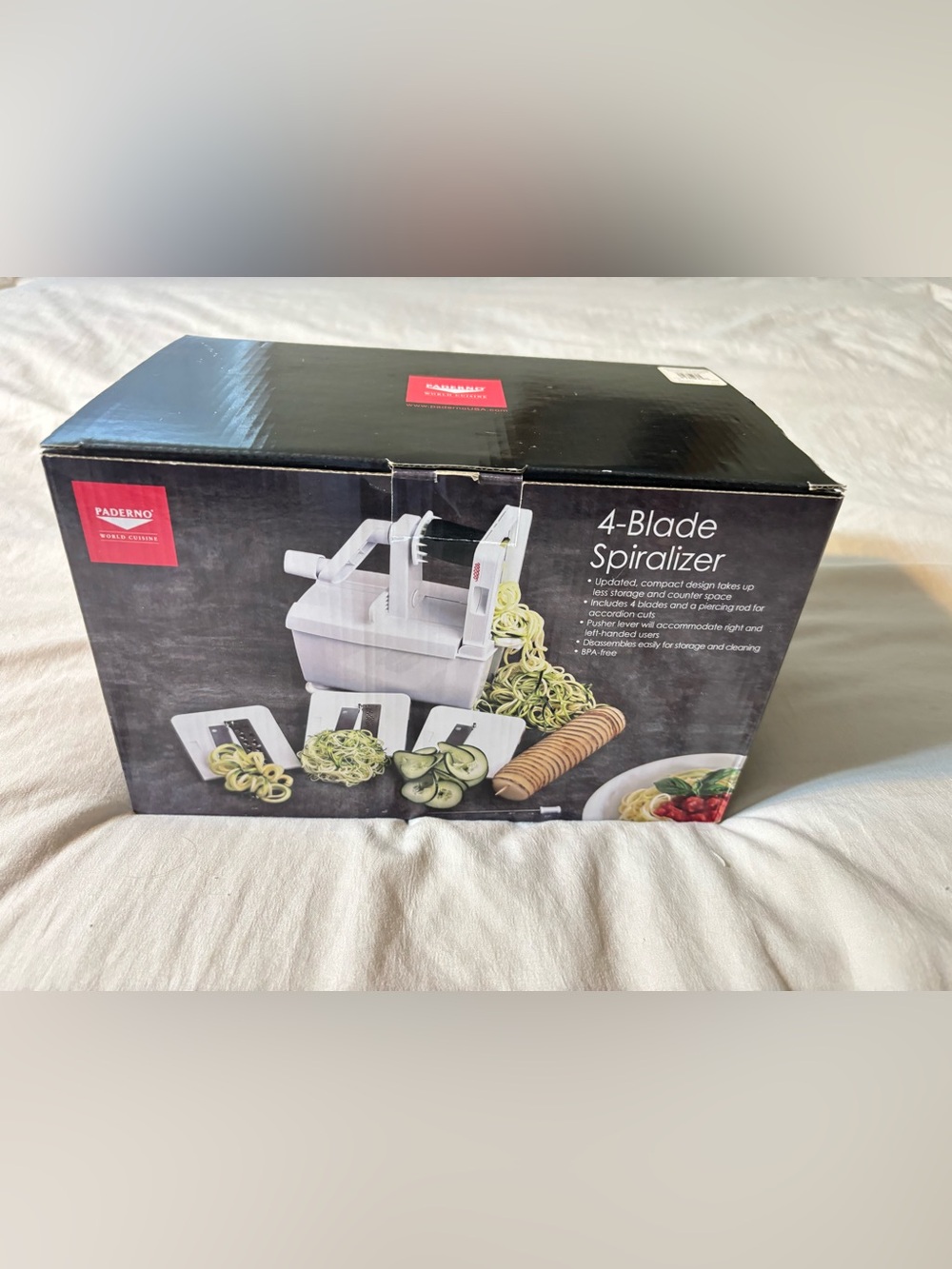 William’s Sonoma 4-Blade Spiralizer - White New in the Box